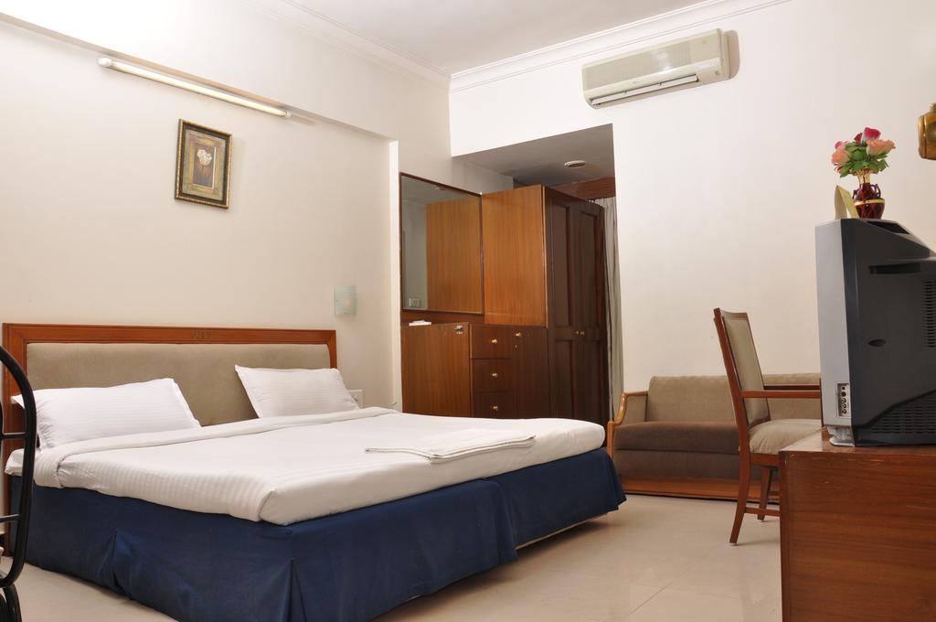 Hotel Sitara Residency Hyderabad Room photo